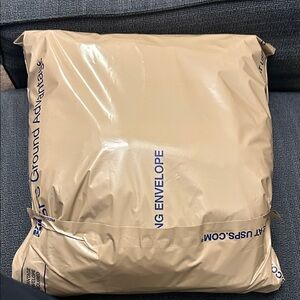 LAST DAY…Reseller!!! Mystery Bag with 10 items,  Tops maybe pant,dress etc….